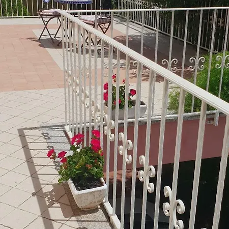 בית הארחה Portico Montiferru Scano Montiferro